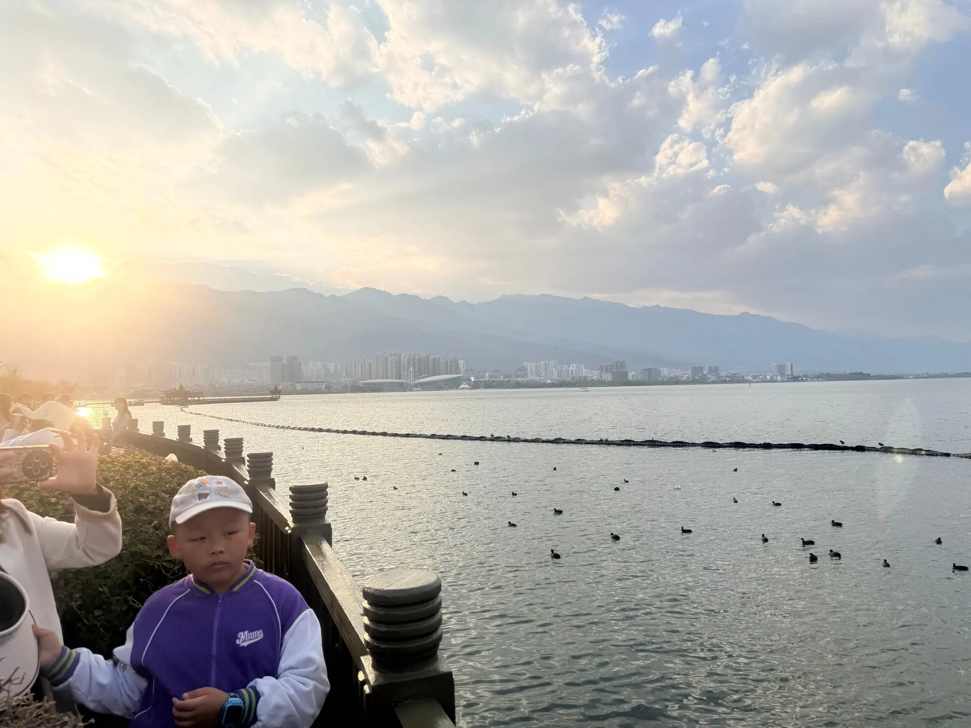 Erhai Lake (洱海)