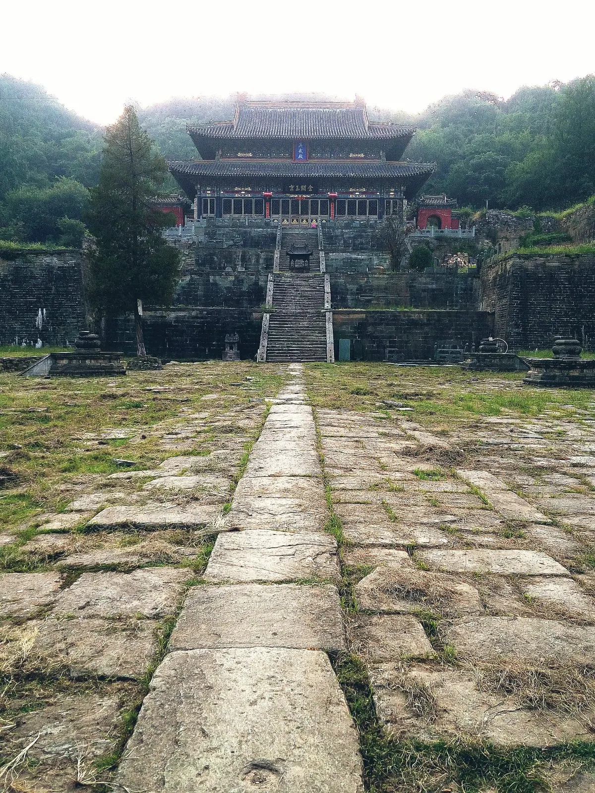 Wulong Mountain Hot Springs (五龙山温泉, Wǔlóng Shān Wēnquán)