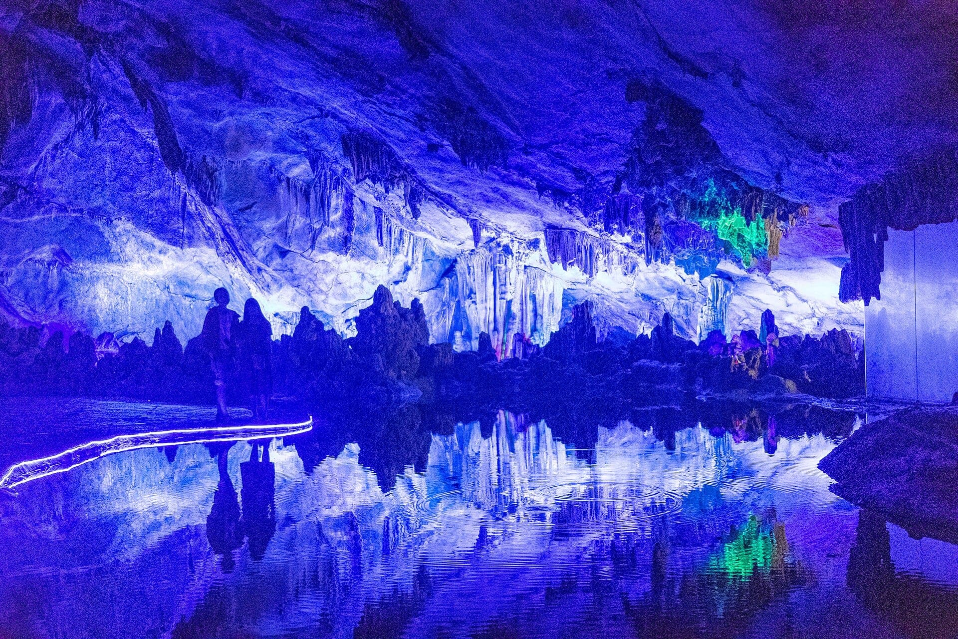 Reed Flute Cave (Ludi Yan)