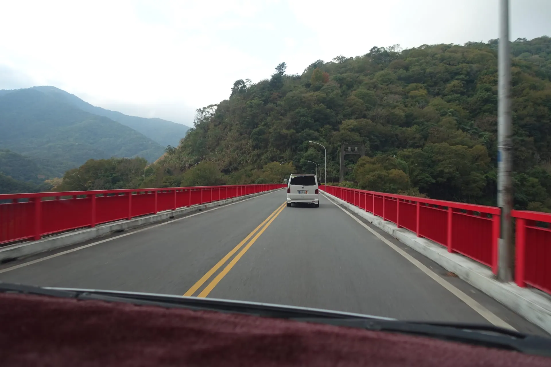 The Provincial Border Bridge (省界桥, Shěngjiè Qiáo)