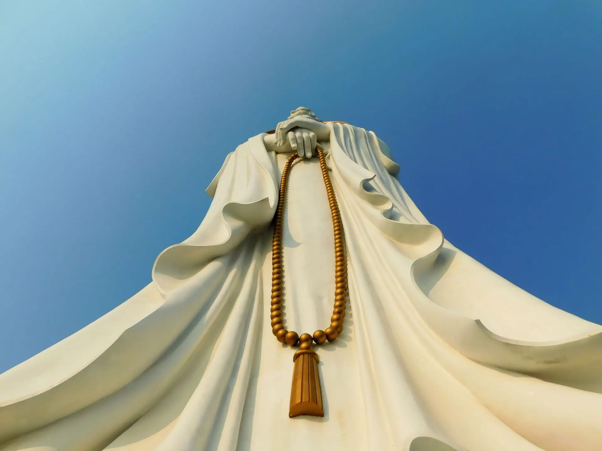 Nanshan Temple & Guanyin Statue (南山寺/南山海上观音, Nánshān Sì/Nánshān Hǎishàng Guānyīn)