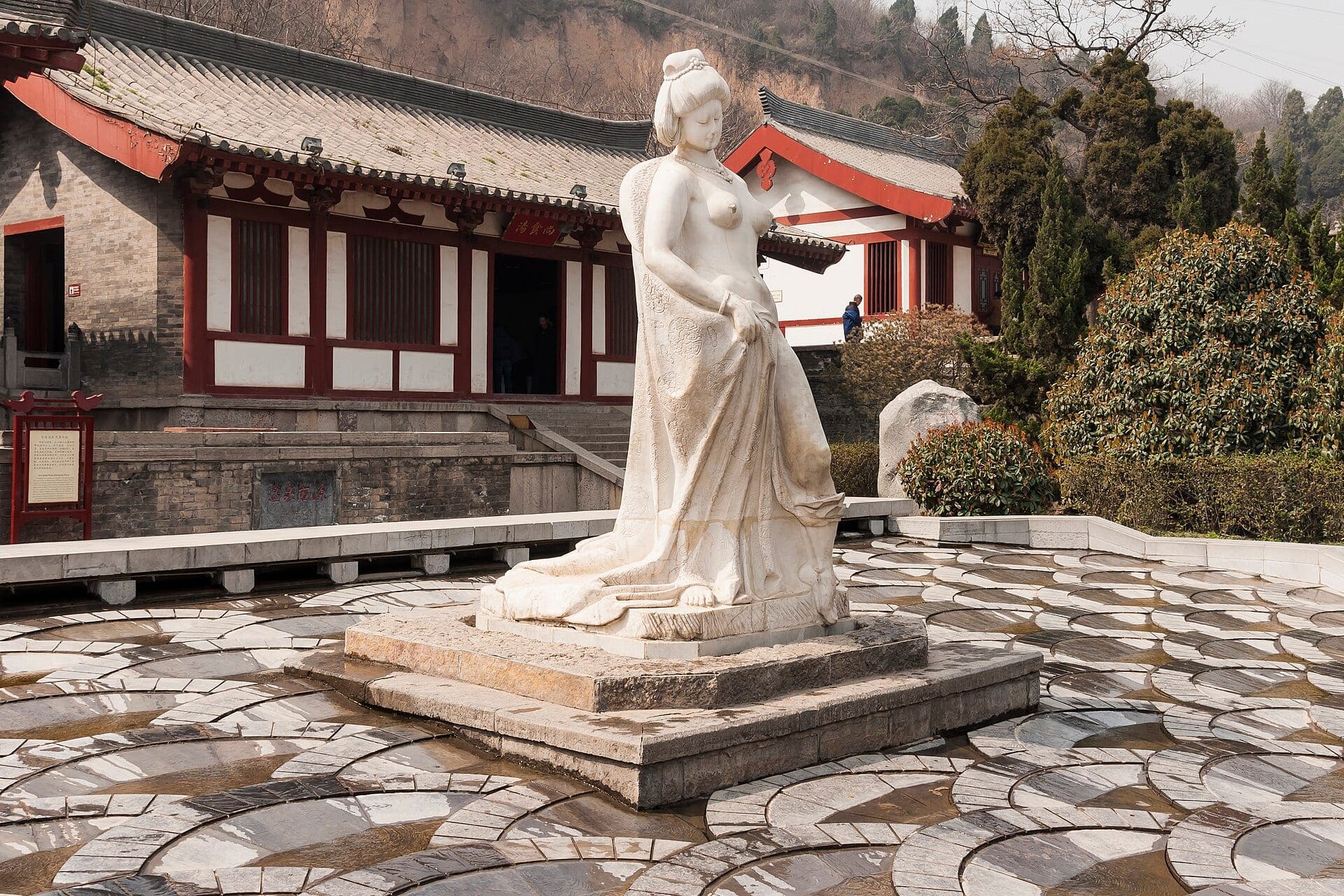 Huaqing Palace and Mount Li