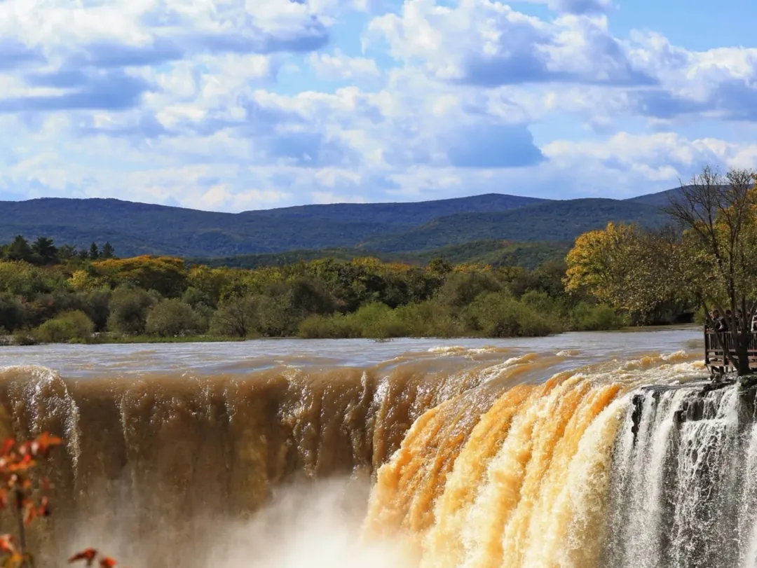Diaoshuilou Waterfall