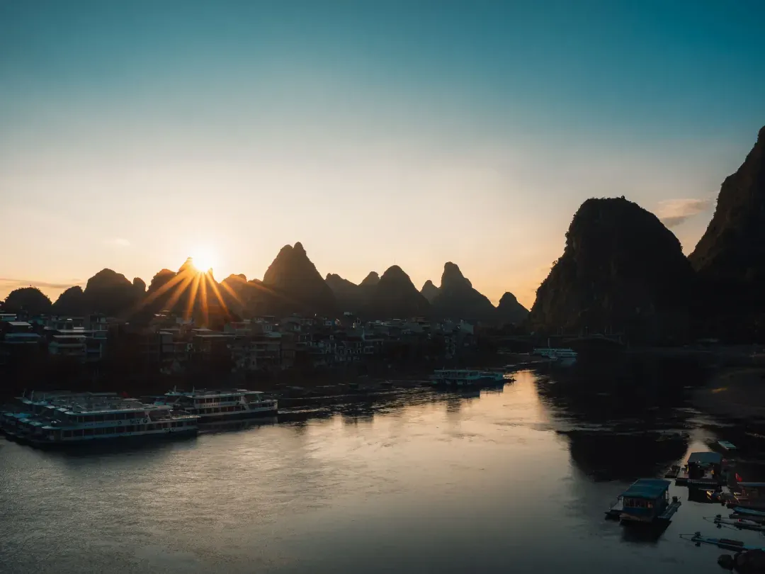 Li River Drift (Dilong Tour)