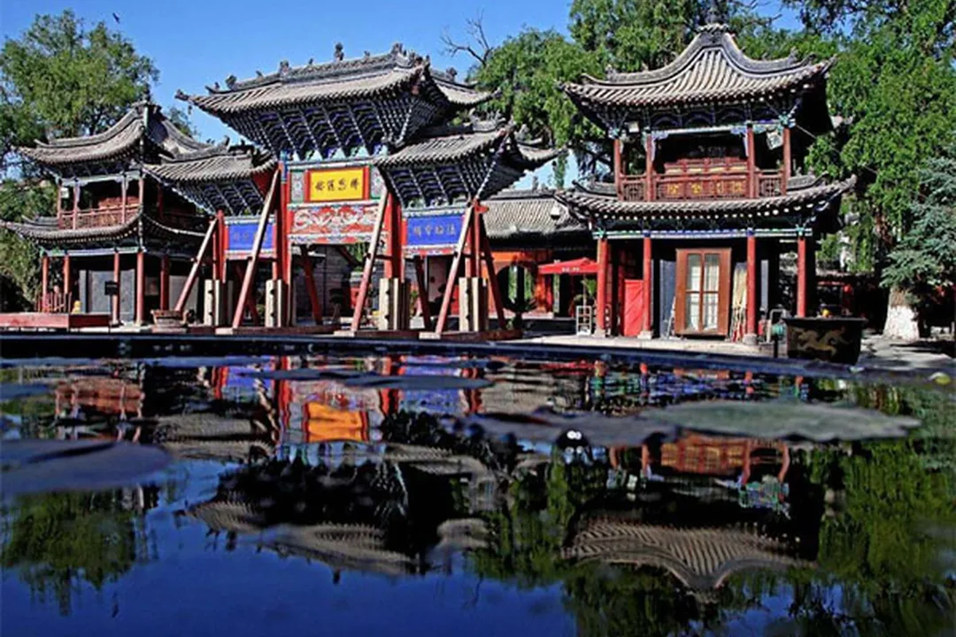 Giant Buddha Temple (Dafo Temple)