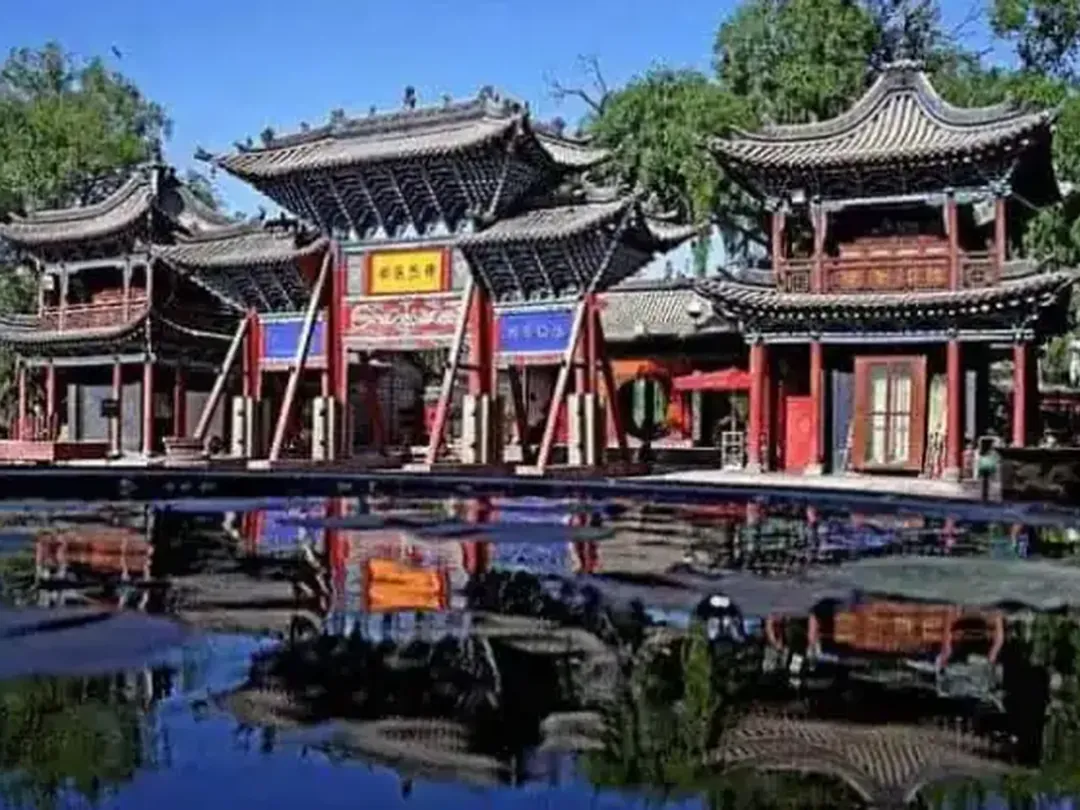 Giant Buddha Temple (Dafo Temple)