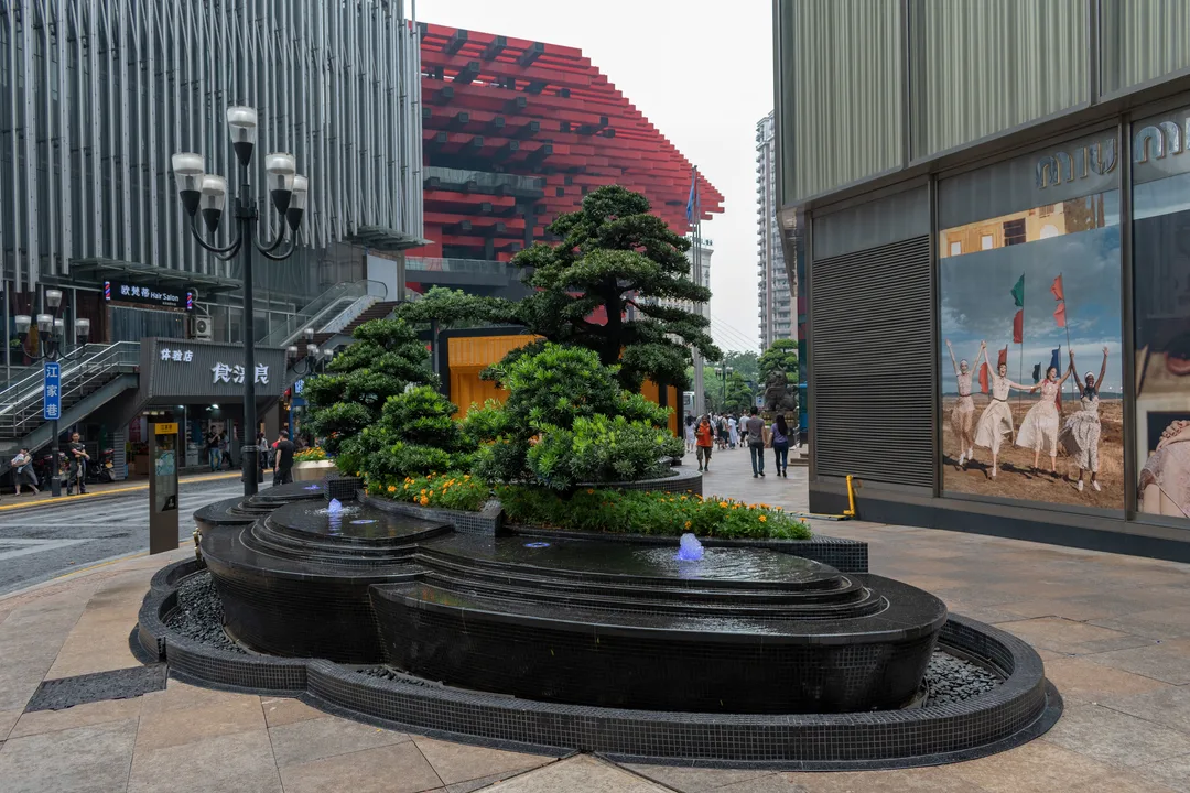 Jiefangbei Pedestrian Street