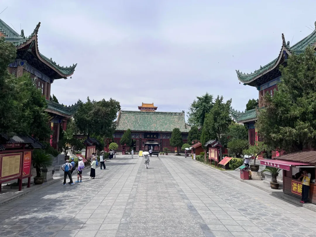 Yanqing Temple