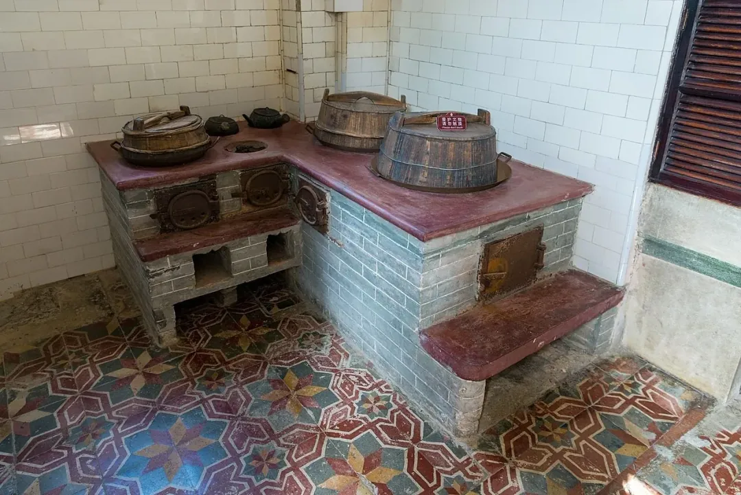 Kaiping Diaolou (Watchtower Villages)