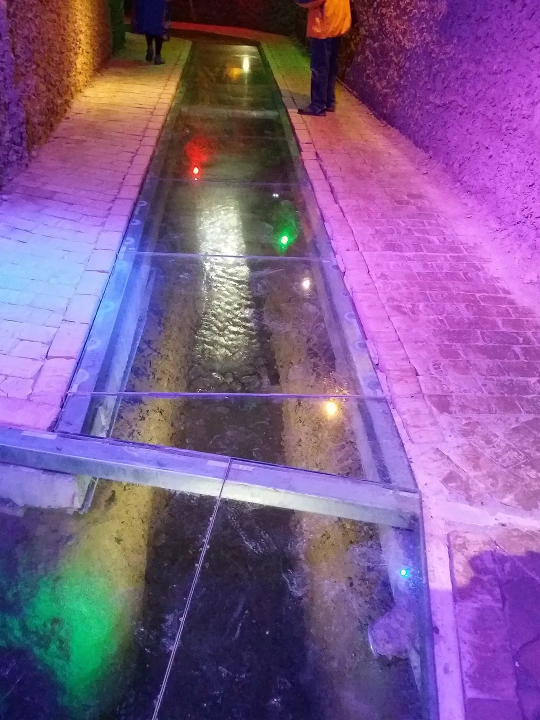 Karez Wells