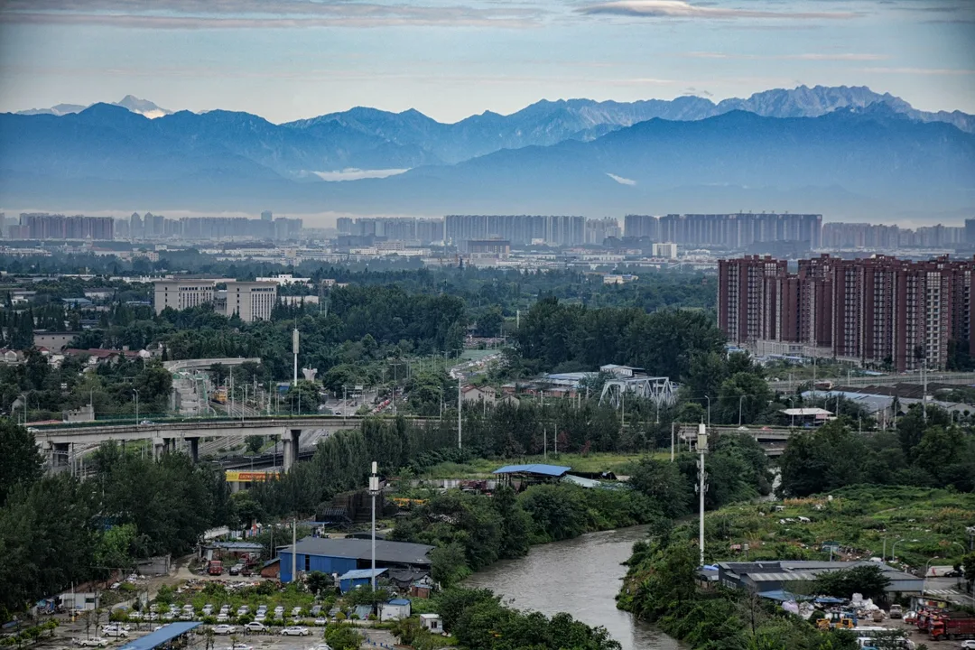 Longmen Mountain