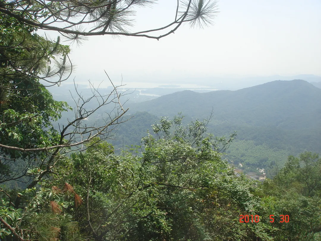 Longmen Mountain