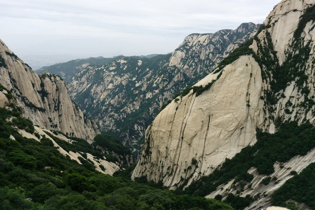 华山