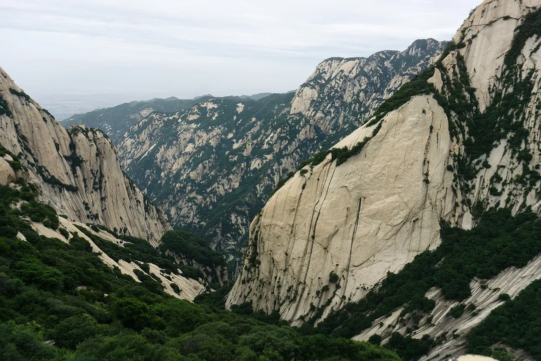 华山