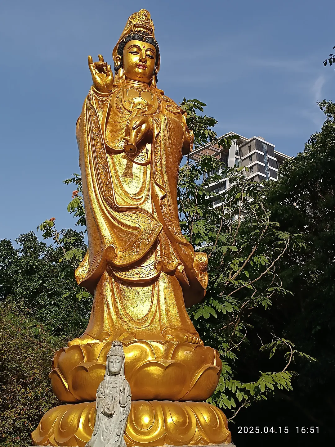Nanshan Temple and Guanyin Statue
