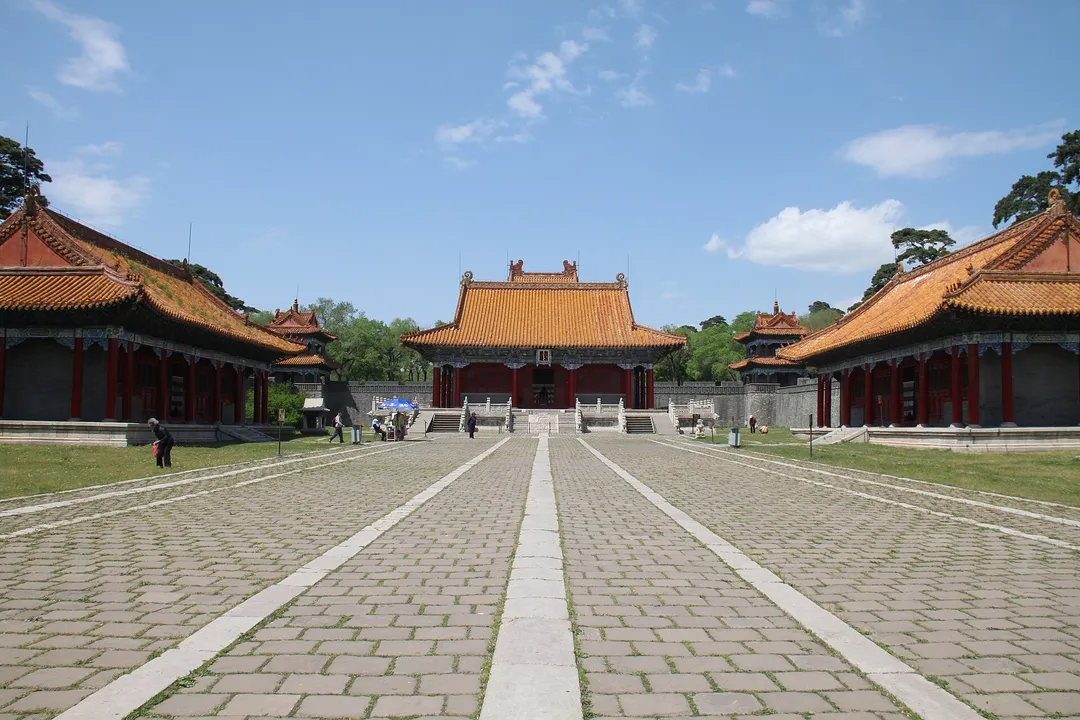 Qing Fu Tombs (East Mausoleum / Dongling Park)