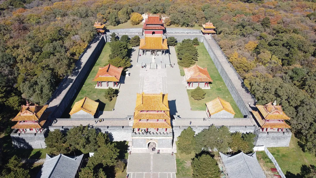 Qing Zhao Tombs / Beiling Park