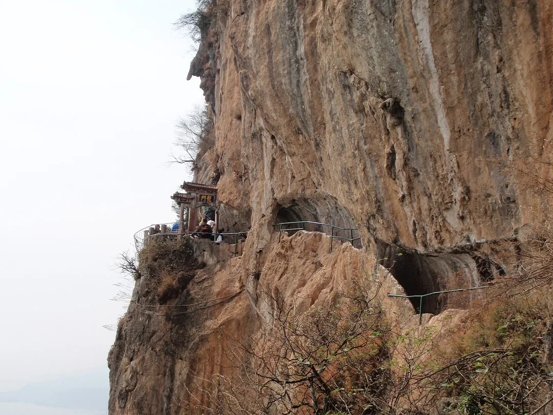 Western Hills and Dragon Gate