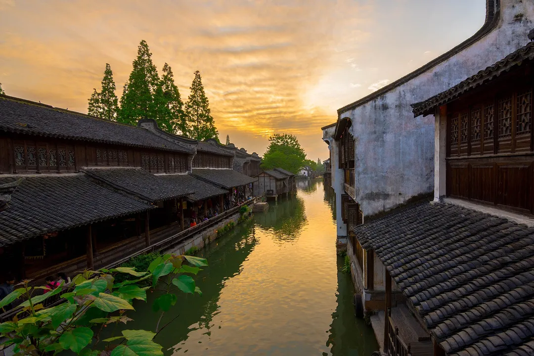 visit-zhouzhuang-water-town