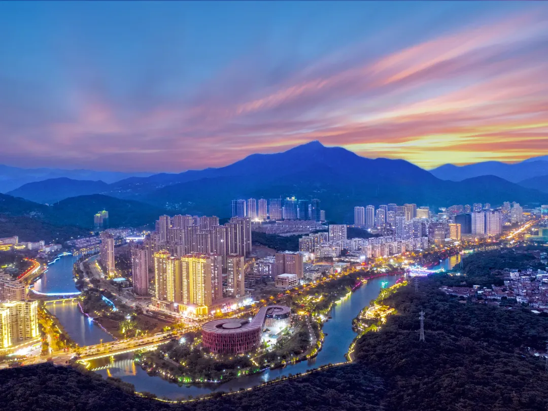 Scenes from Enshi, China