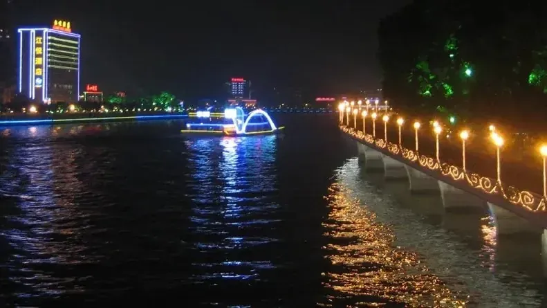 Pearl River night cruise, Guangzhou