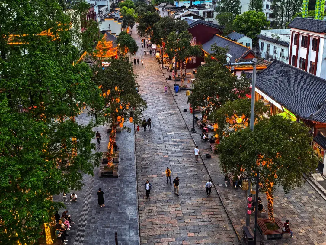 Scenes from Jingzhou, China