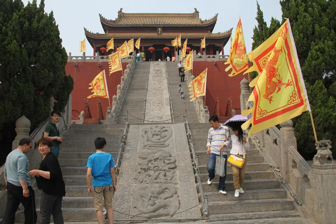 Scenes from Kaifeng, China