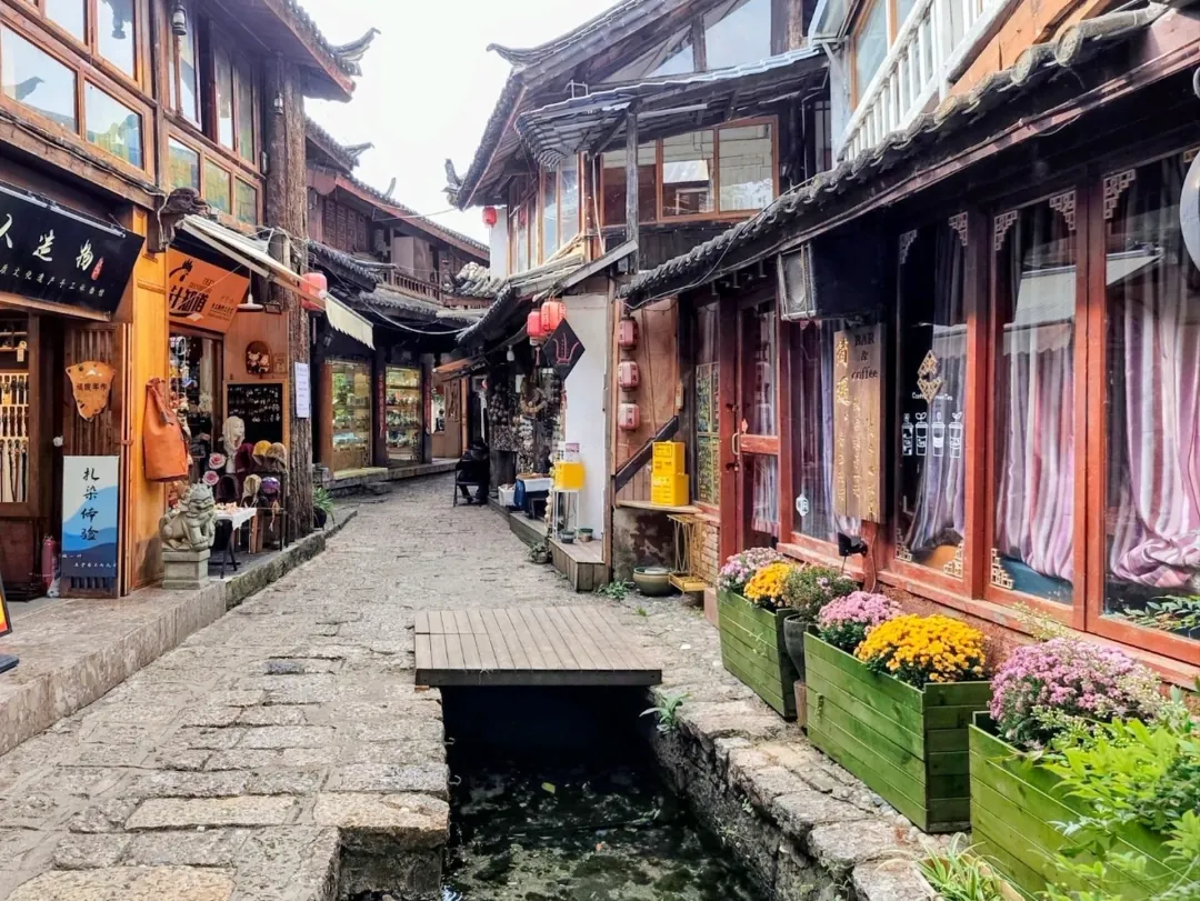 Scenes from Liangshan, China