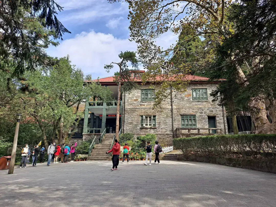 Scenes from Mount Lu, China
