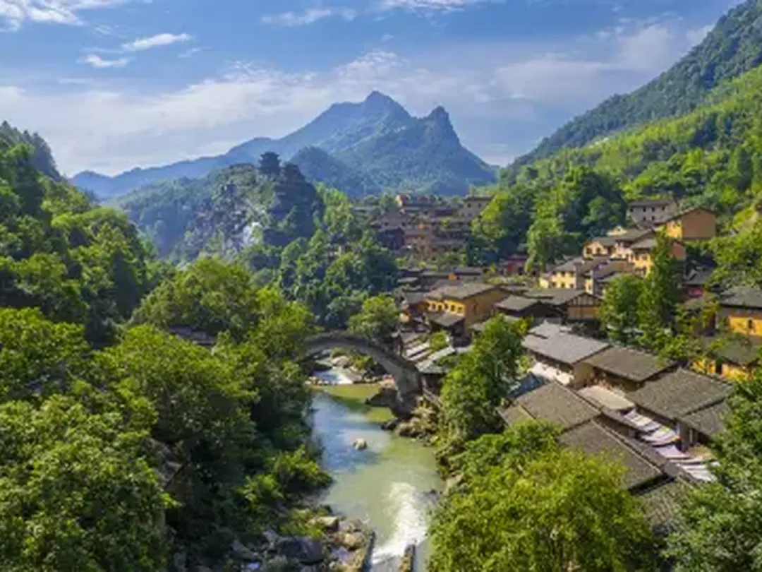 Scenes from Yiyang, China