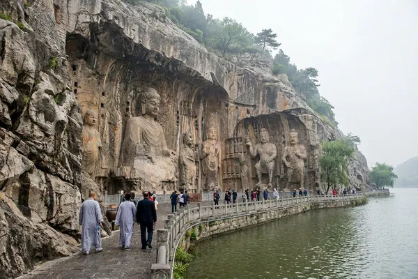 Longmen Grottoes travel photo